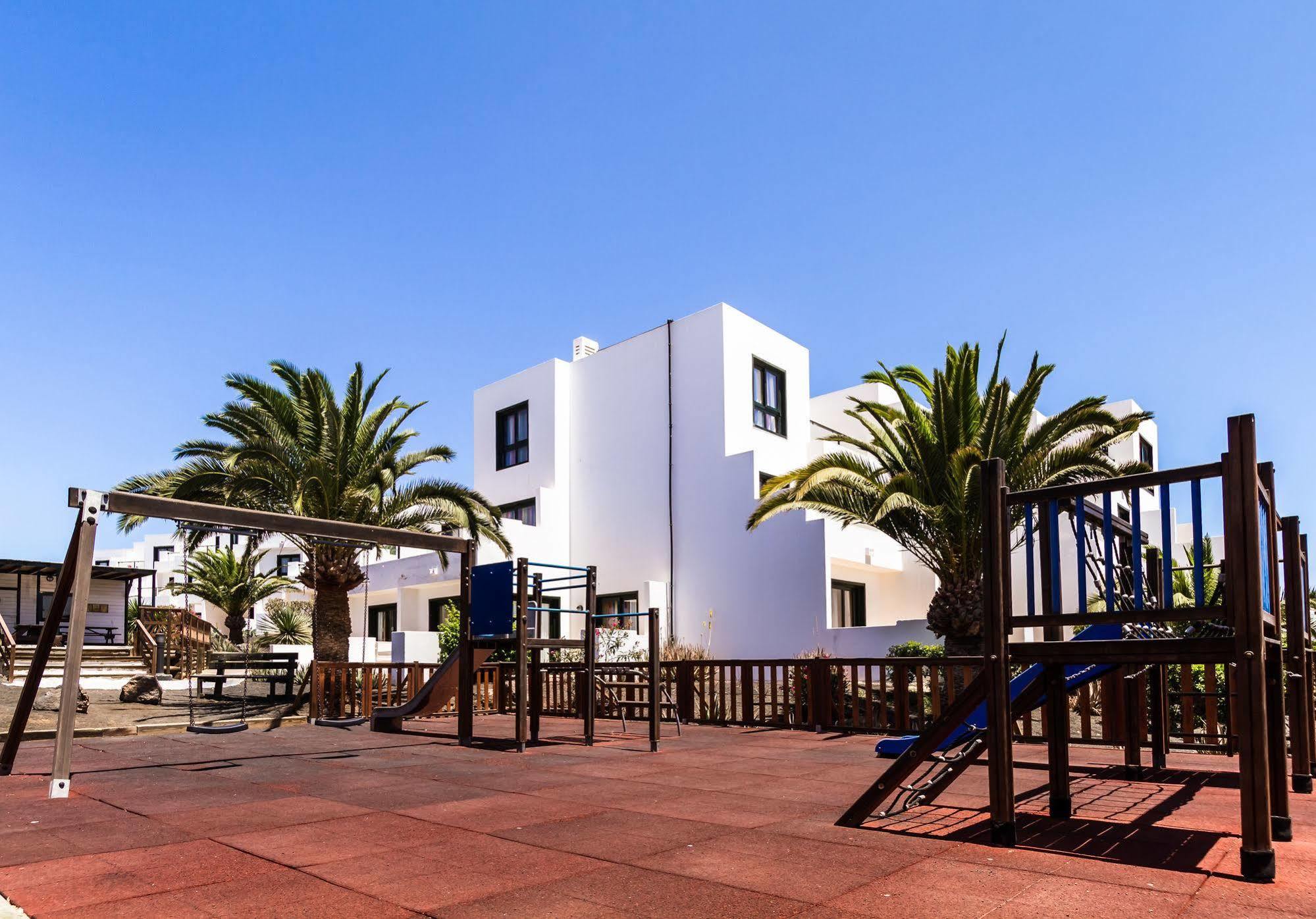 Bluebay Lanzarote Lägenhet Costa Teguise Exteriör bild